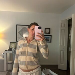 Brandy Melville Cream and Gray Cardigan Sweater